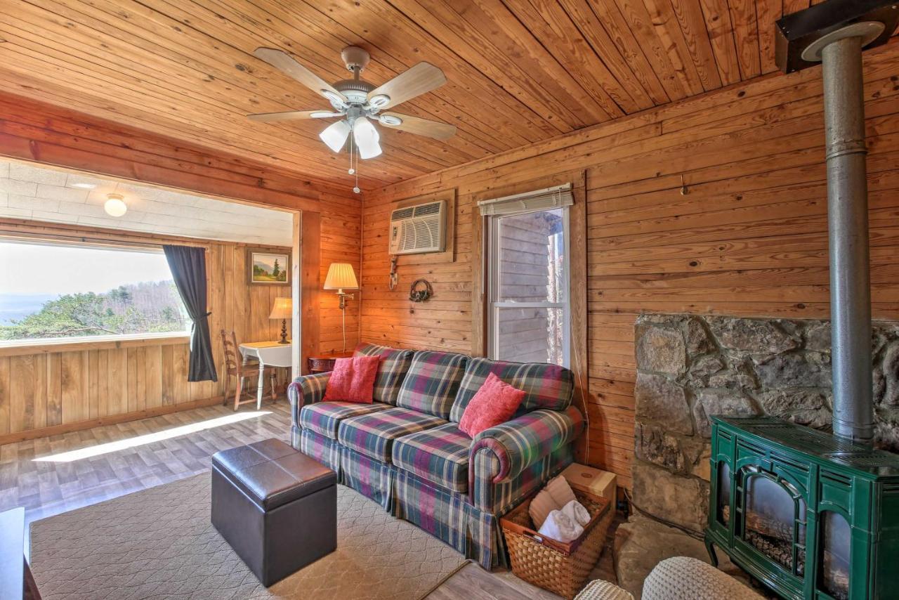 Hébergement de vacances Secluded Ridgetop Hideaway With Valley Views! Menlo