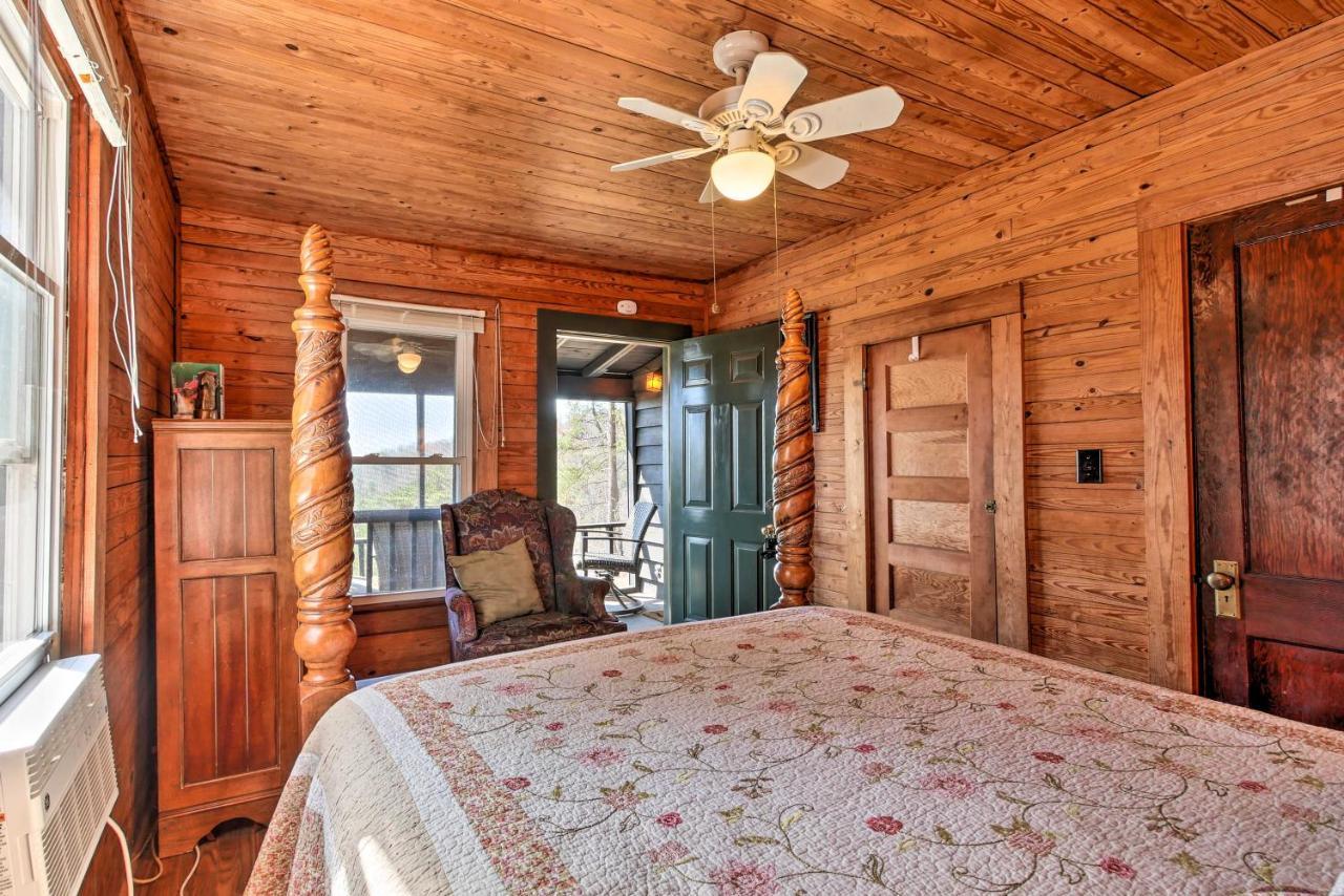 Secluded Ridgetop Hideaway With Valley Views! * Menlo