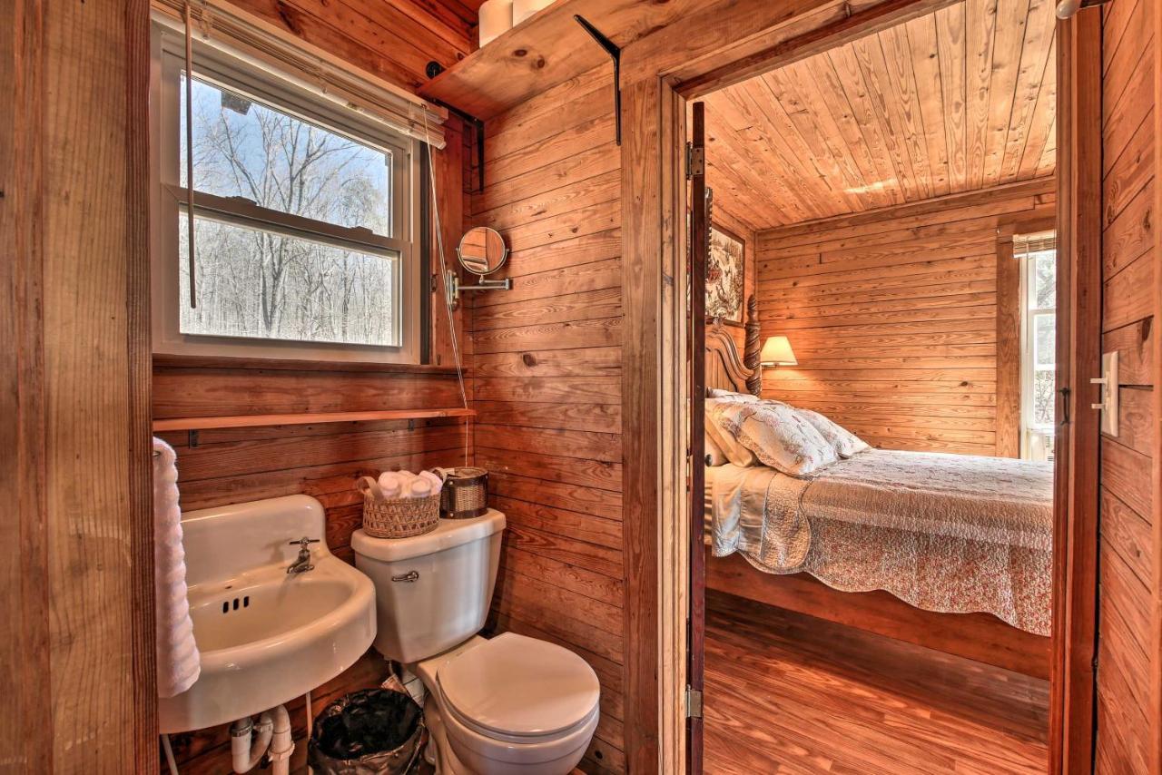 Secluded Ridgetop Hideaway With Valley Views! Menlo